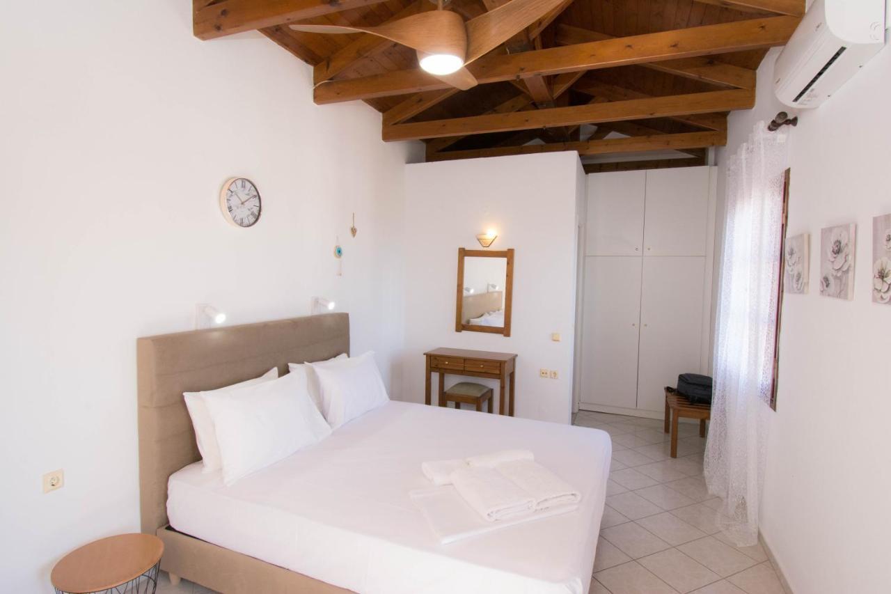 Rena Apartments Goúvai Luaran gambar