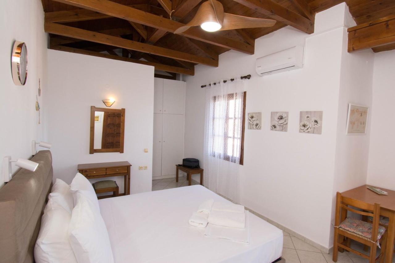 Rena Apartments Goúvai Luaran gambar